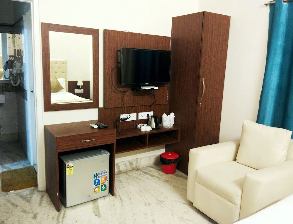 Anamitra Guest House