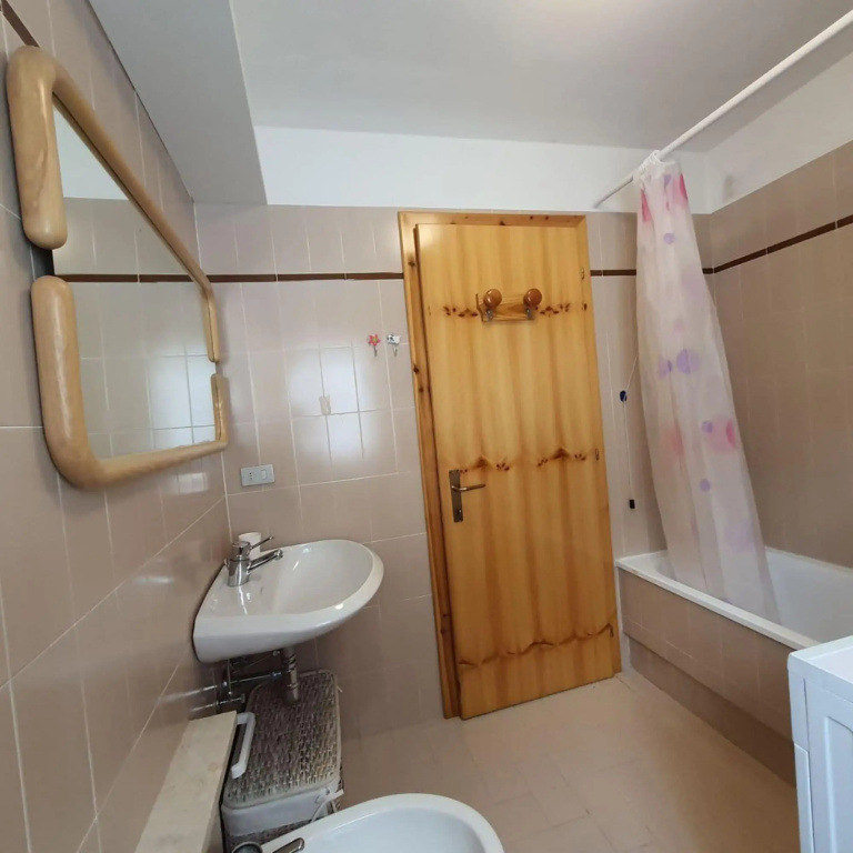 Negritella - Two-room apartment on the ground floor with independent entrancenear near the lifts (02-115 NEGRITELLA