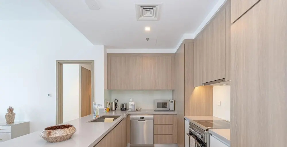 Marco Polo - Stunning 2 BR With Marina Views | Huge Pool & Gym