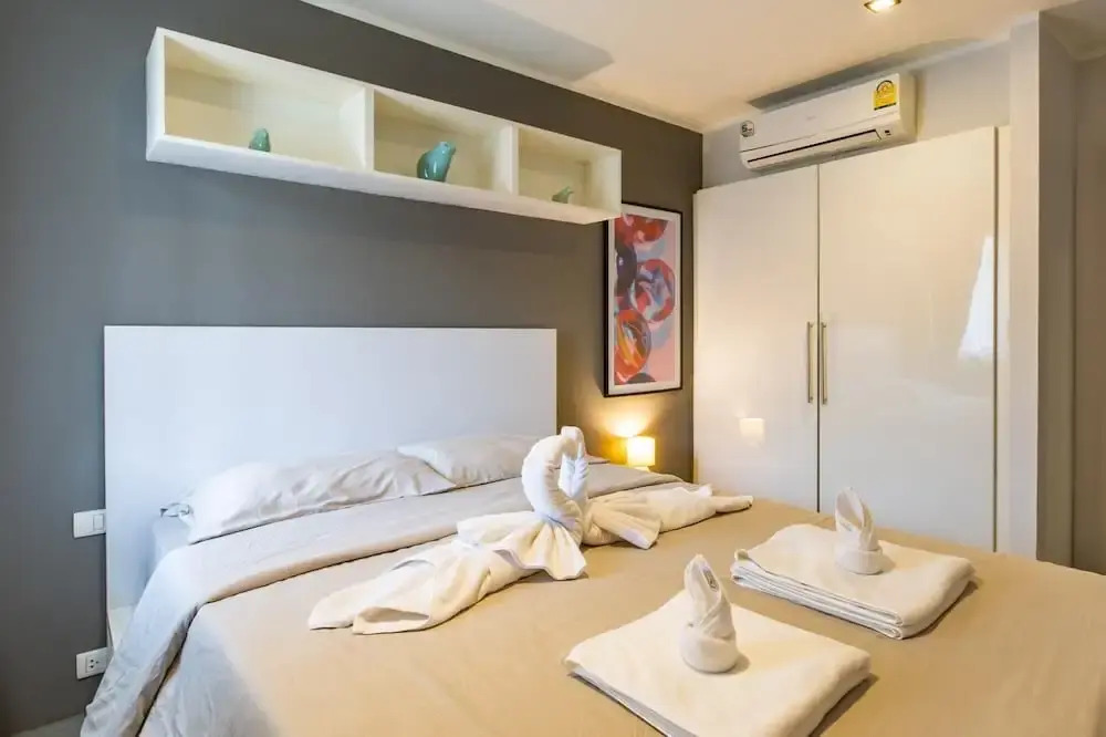 Modern Condo - 1BR T1-201