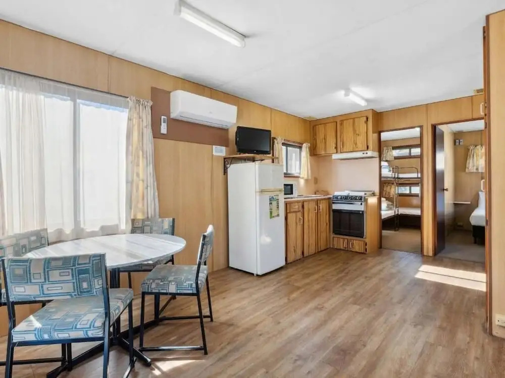 Canberra Holiday Village