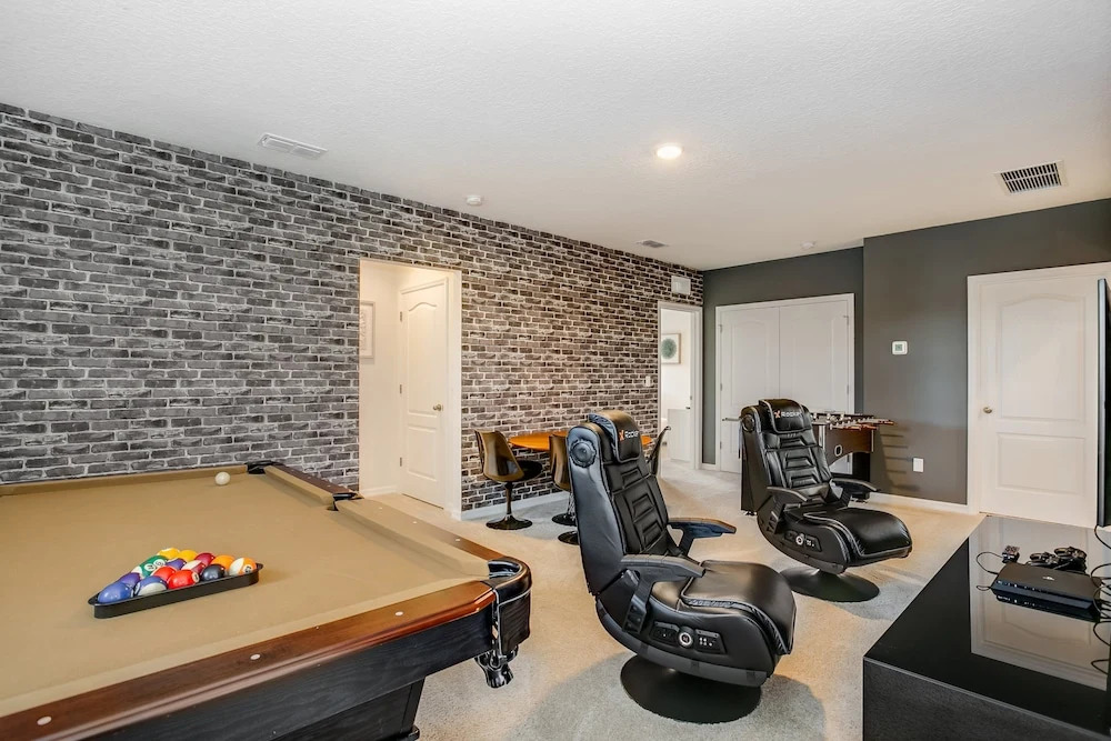 6bed 4Ba Villa Game Room Pool Spa