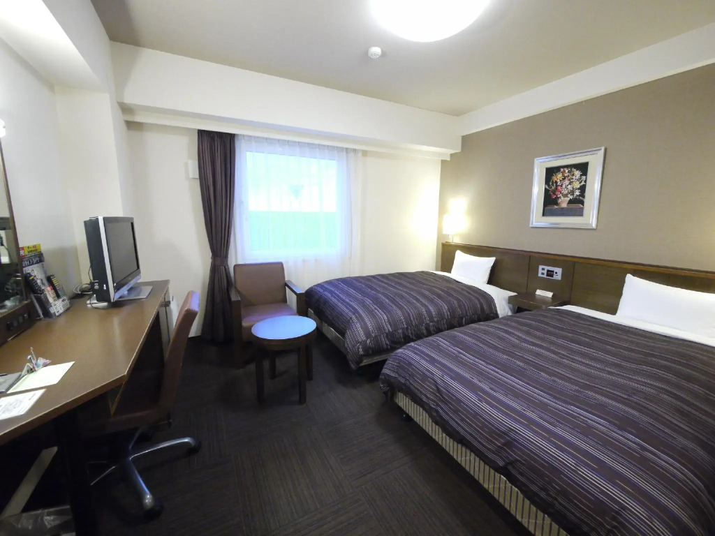 Hotel Route-Inn Iwakiizumi Ekimae