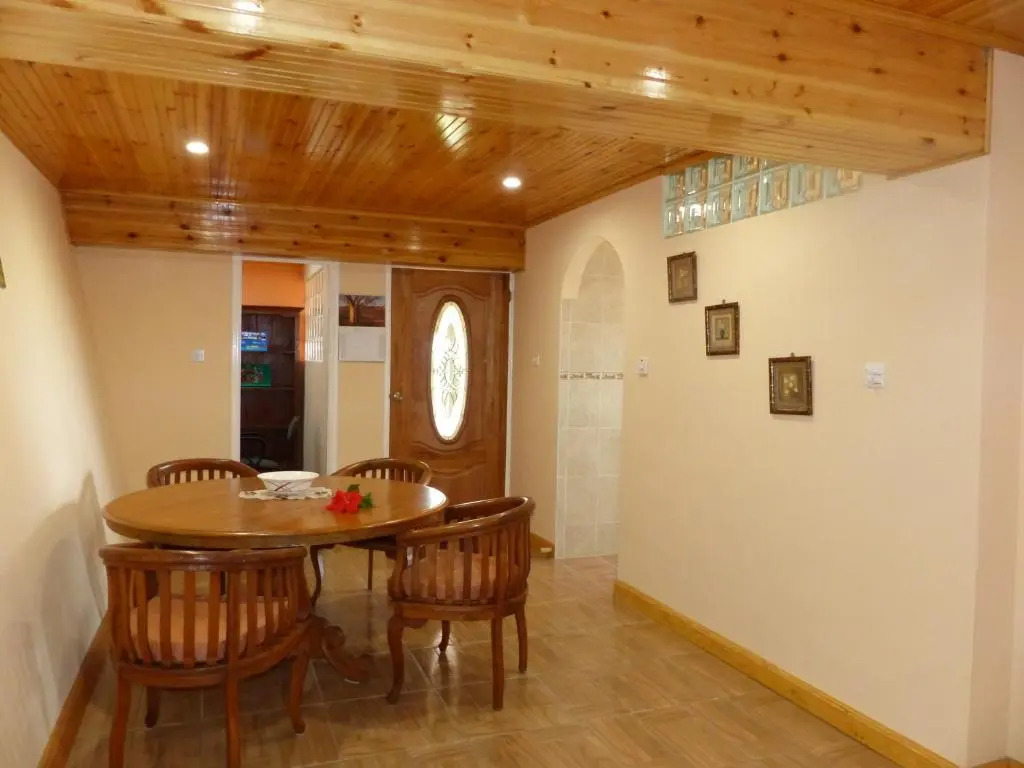 Hibiscus House Seychelles Self Catering