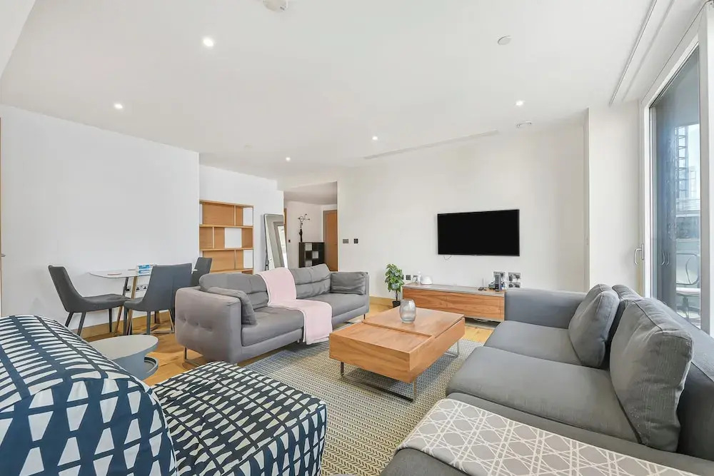 Paddington Ex LUX Flat