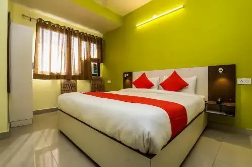 Lata Arcade Inn by OYO Rooms