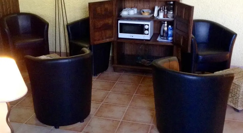 Hostal JP y Estudios