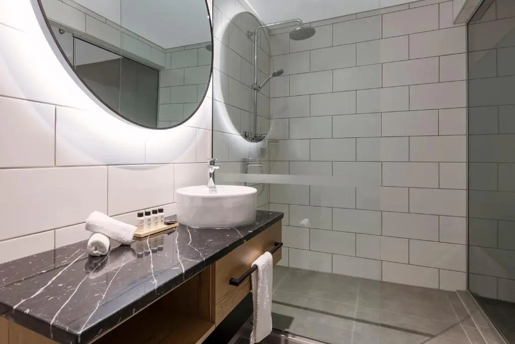 Hotel Room @ 89 Courtenay Place