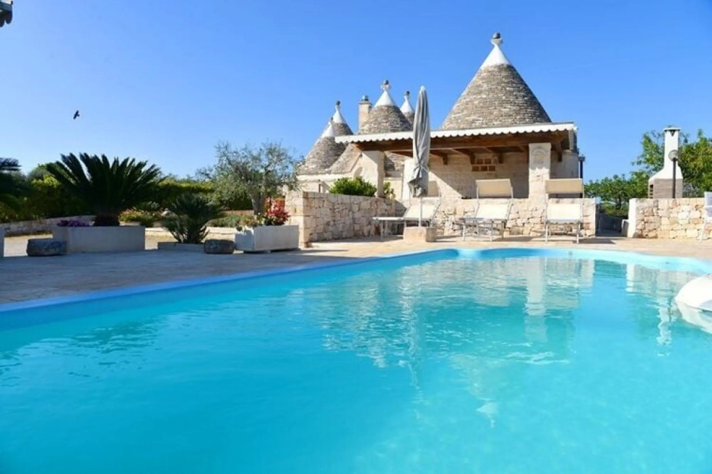 Holiday home with pool in Cisternino