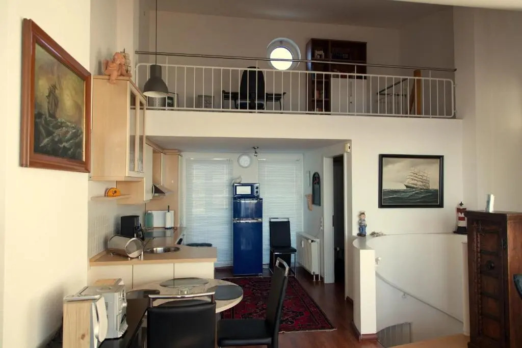 Apartment 92