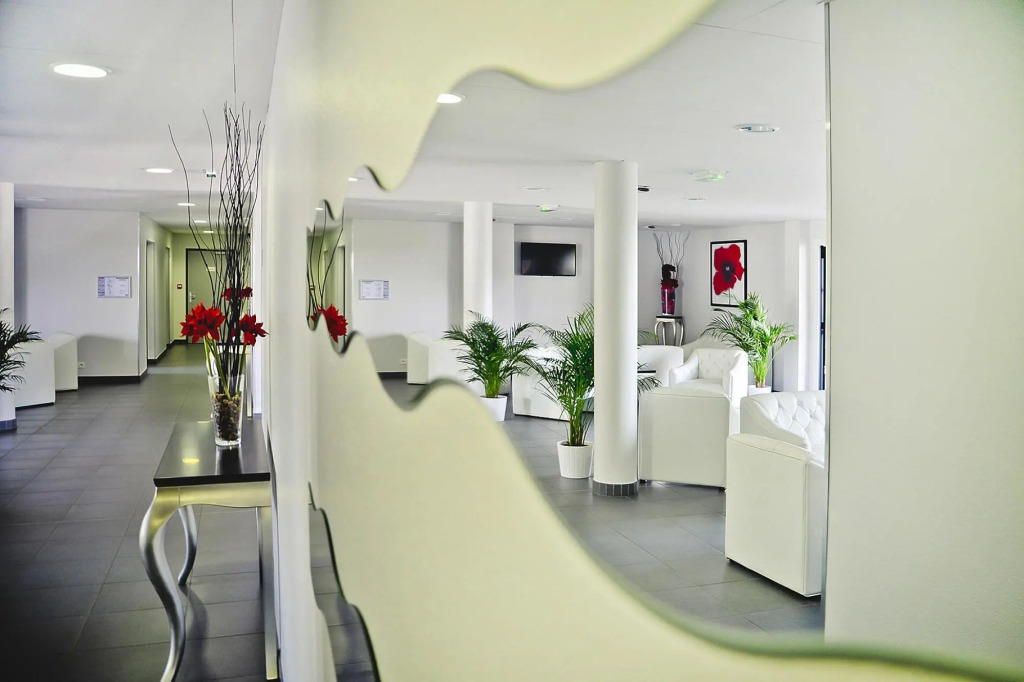 Coastal Stay With Pool in La Baule