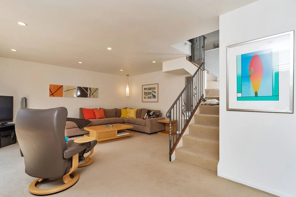 QV Spacious 190 sqm Townhouse - 647