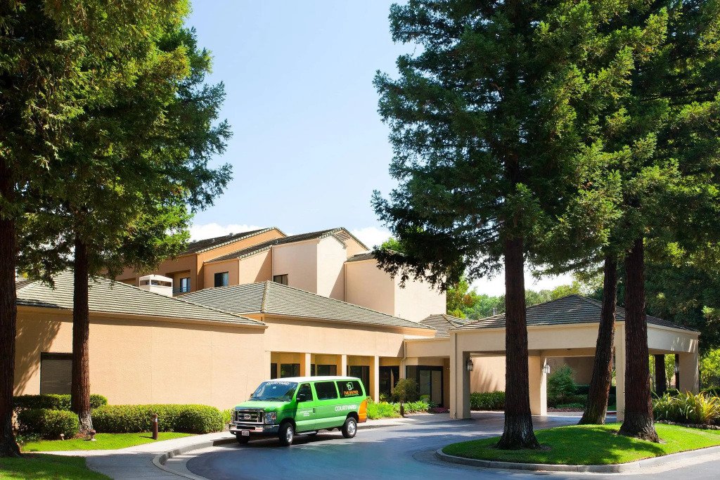 Courtyard Sacramento Airport Natomas