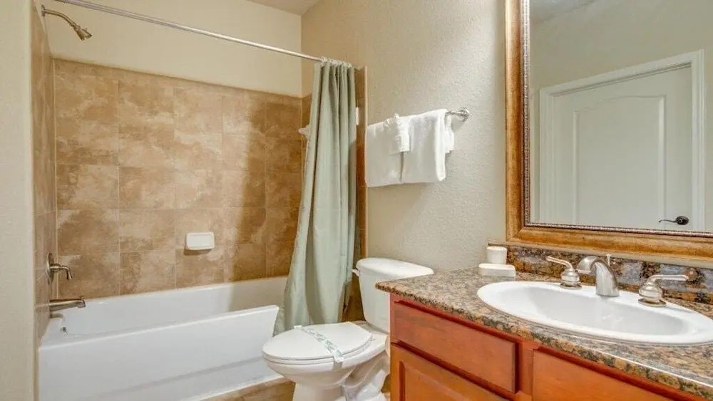 904 Bella Piazza Condo 4 Bedroom by Florida Star