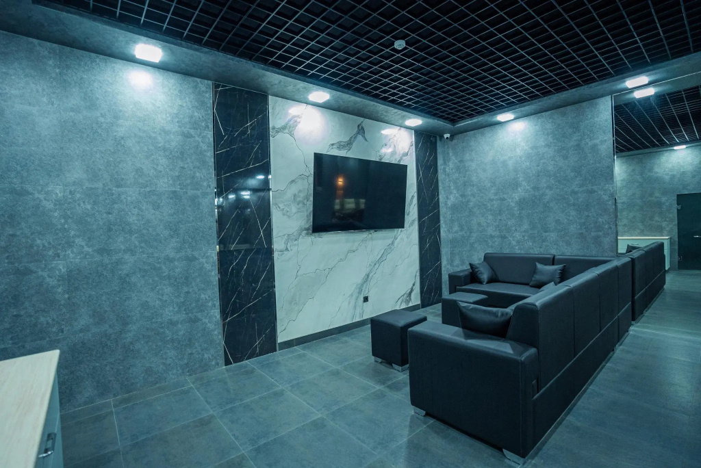 5 Wood Hotel (5 Вуд)