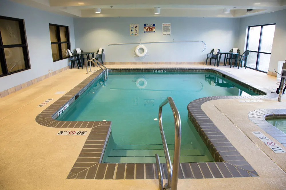 Comfort Suites