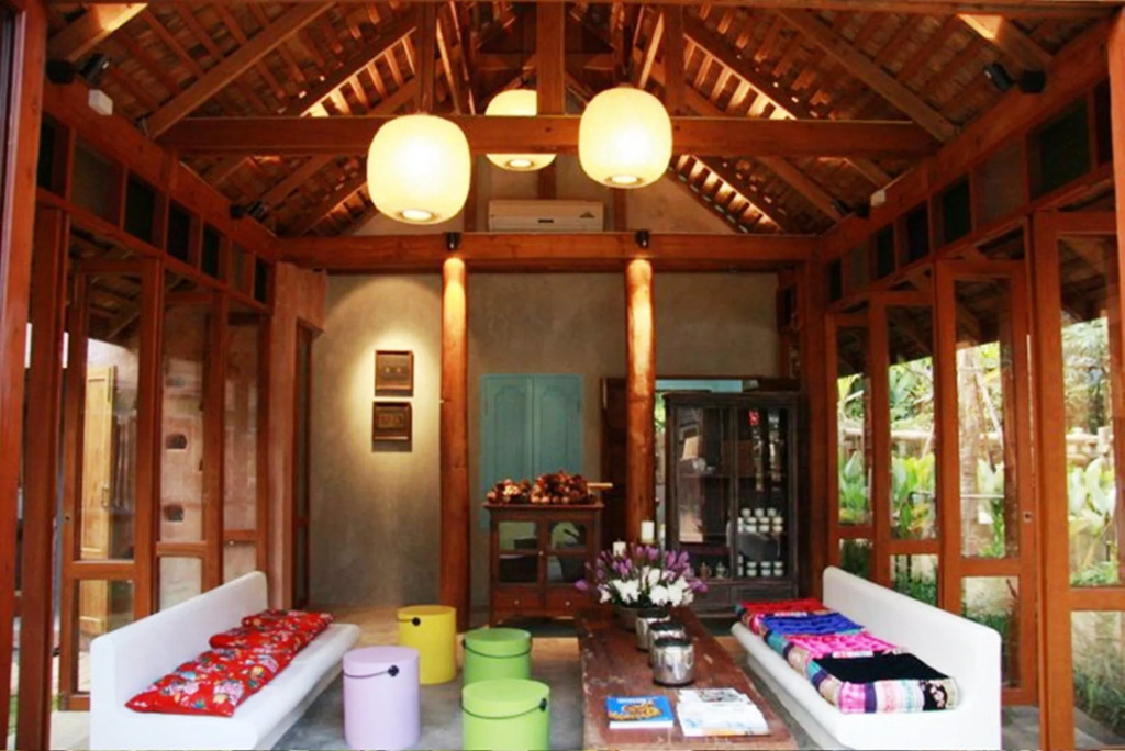 Hotel des Artists Rose of Pai