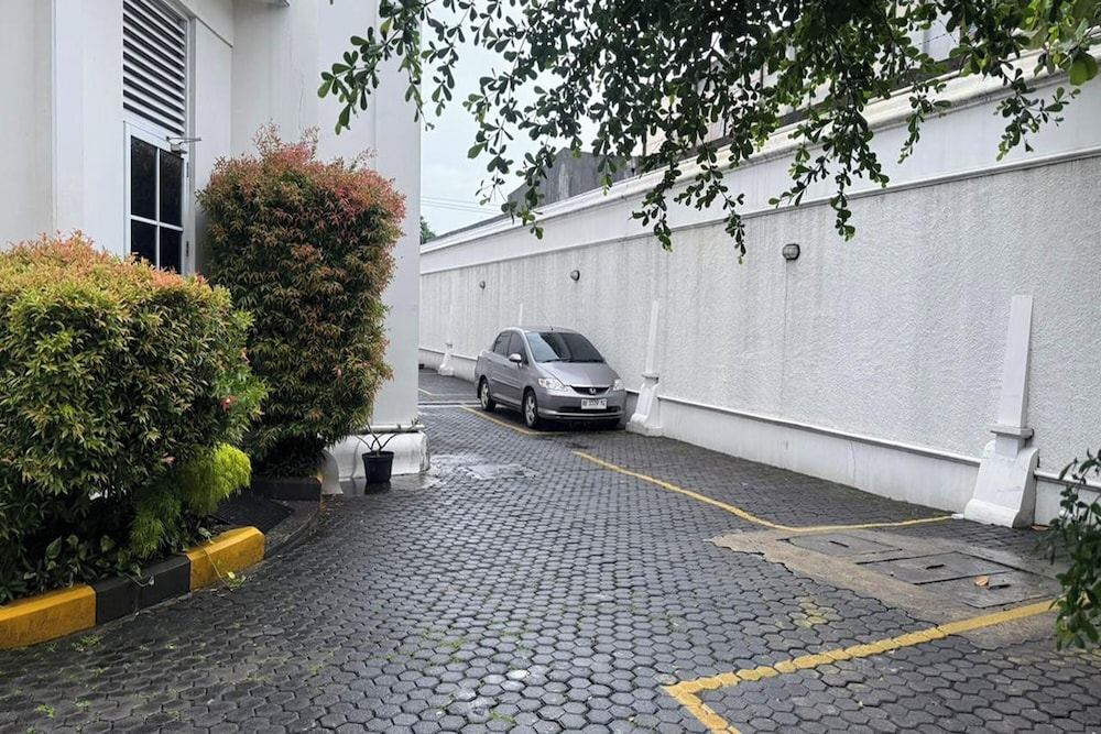 Madina inn Hotel & Hostel Yogyakarta