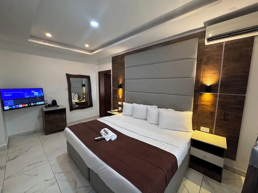 Presken Hotel White House, Lekki, Lagos