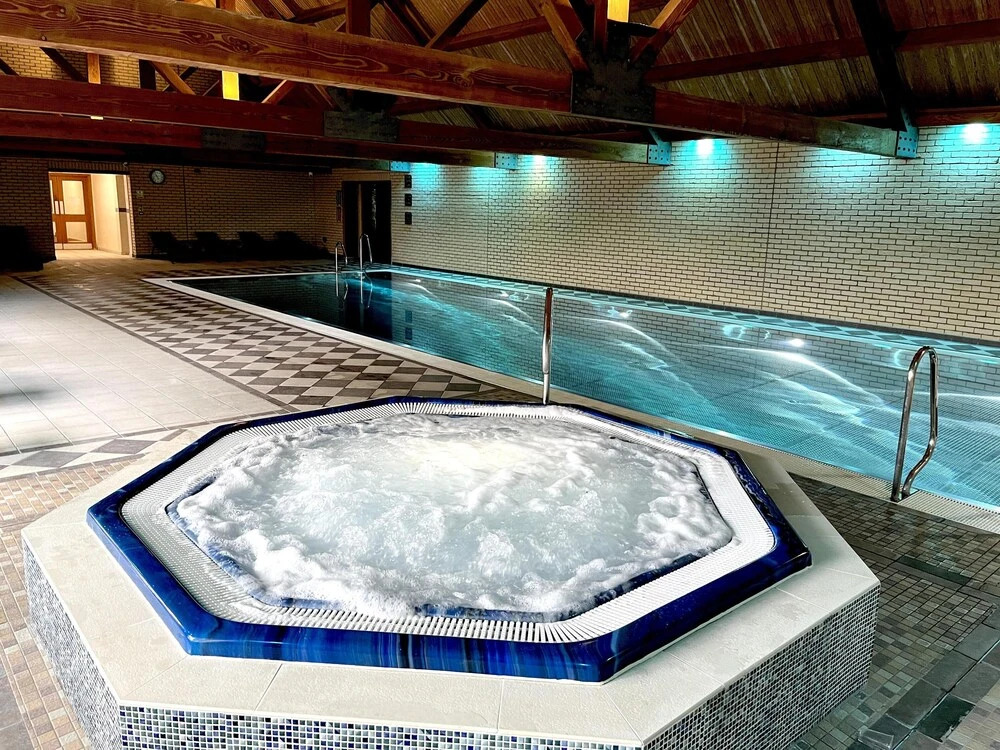 Oak Boutique Lodge