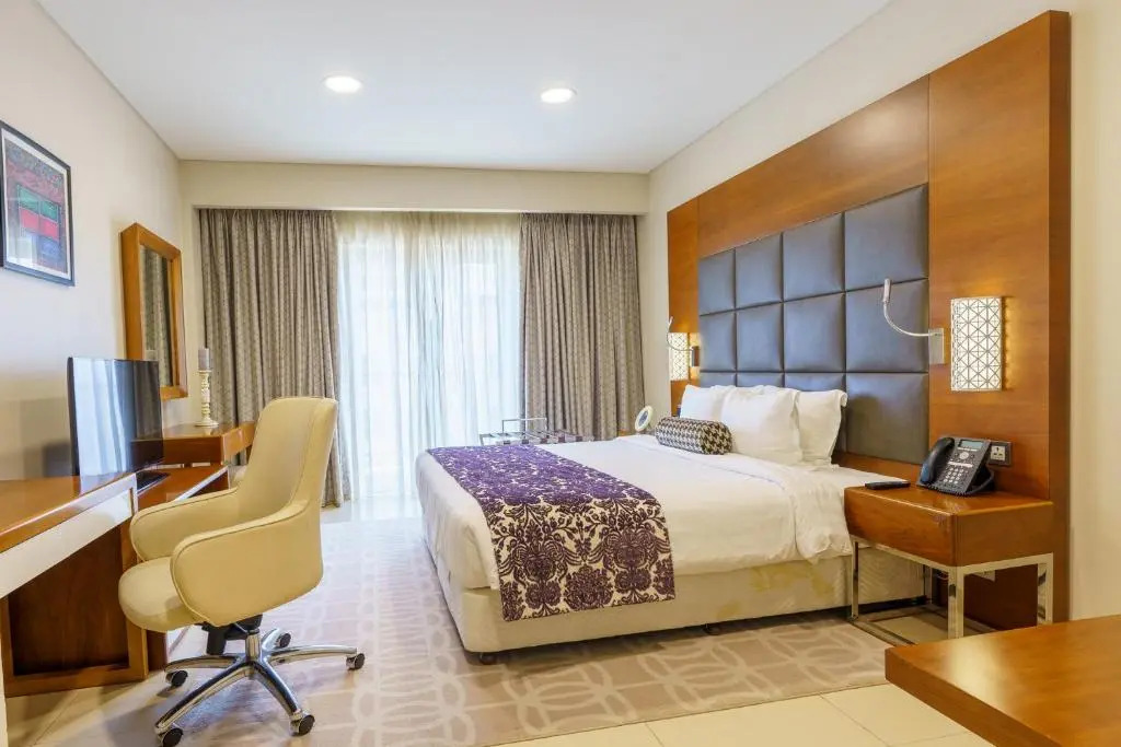 Levatio Hotel & Suites