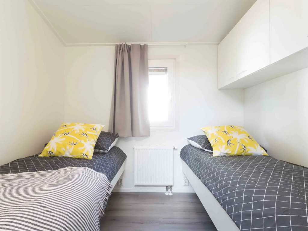 Nice chalet with dishwasher in a holiday park in the middle of the Veluwe