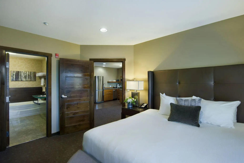 Oxford Hotel Bend