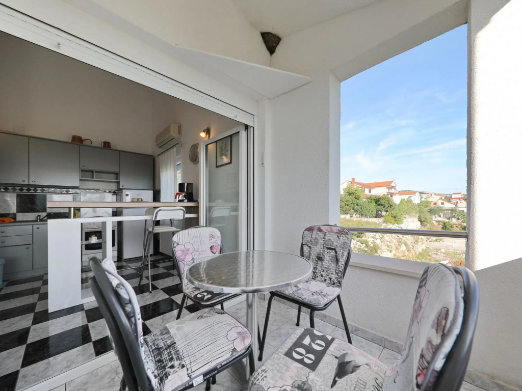 Modern Apartment With Private Pool in Maslenica