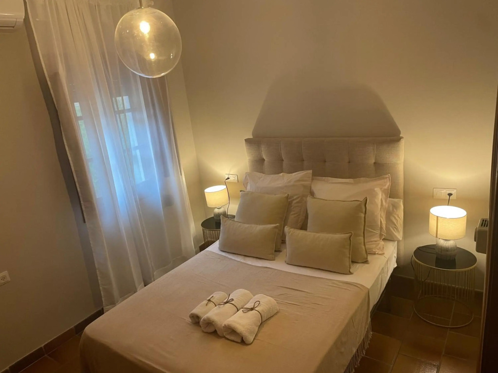 APARTAMENTOS TURISTICOS, PONCE DE LEON, Deluxe