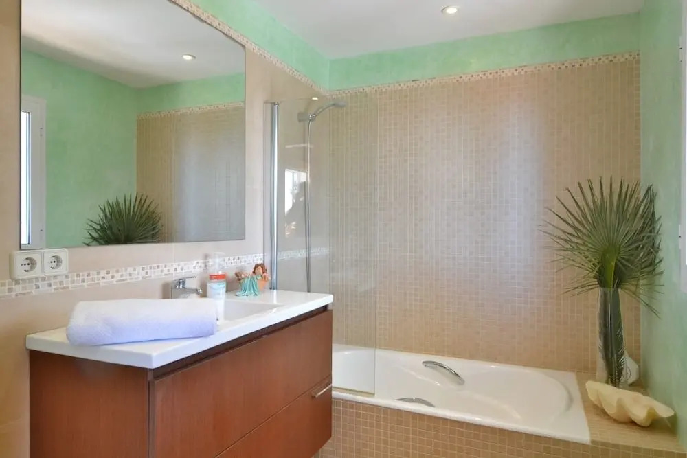 Villa with incredible sea views and pool Up To 7