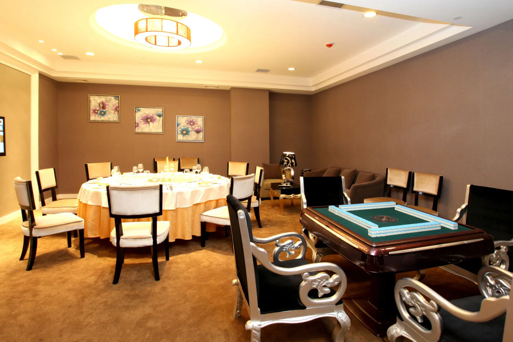 New Beacon Luguang International Hotel - Wuhan Optics Valley Plaza