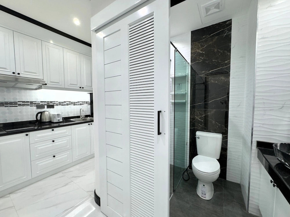 Stylish Studio With Balcony Near Jomtien Beach - Baan Suan Lalana