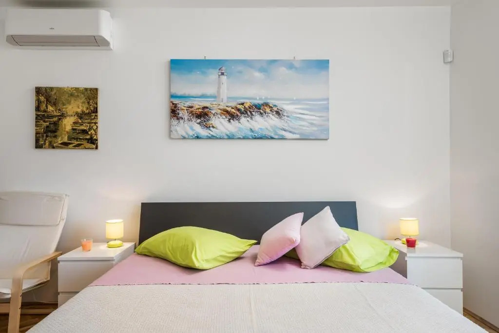 Apartmani Hrvatin