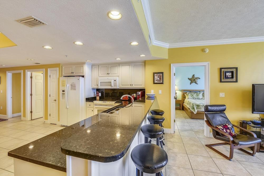 Treasure Island 1102 - Two Bedroom Condo