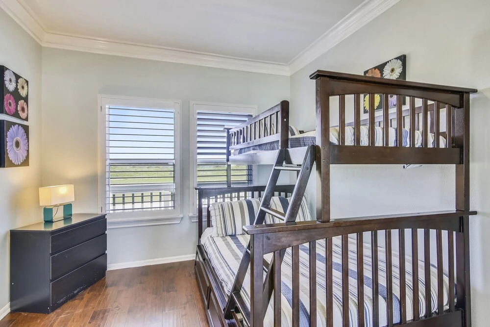 Kahala 11835 - 6 Br Home