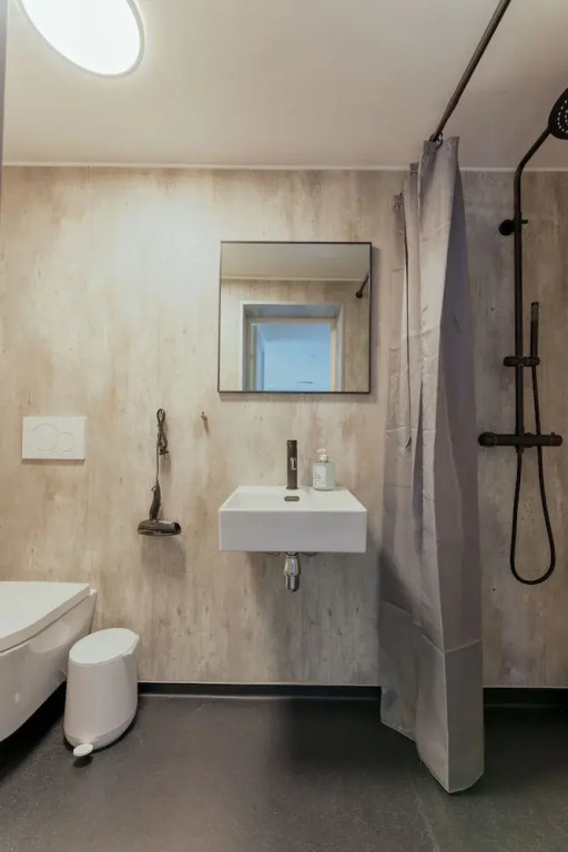 Cozy Downtown Studio Apartment