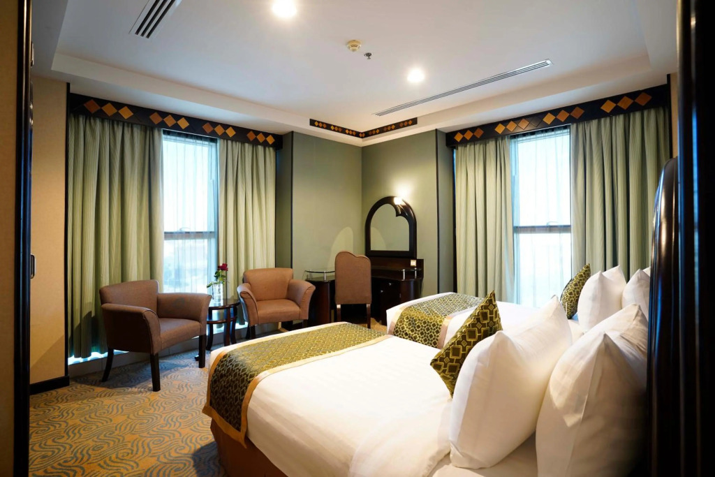 Awaliv Hotel