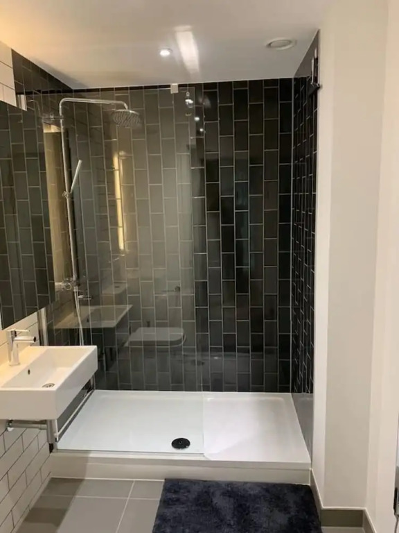 2 Bed Luxury Apartment