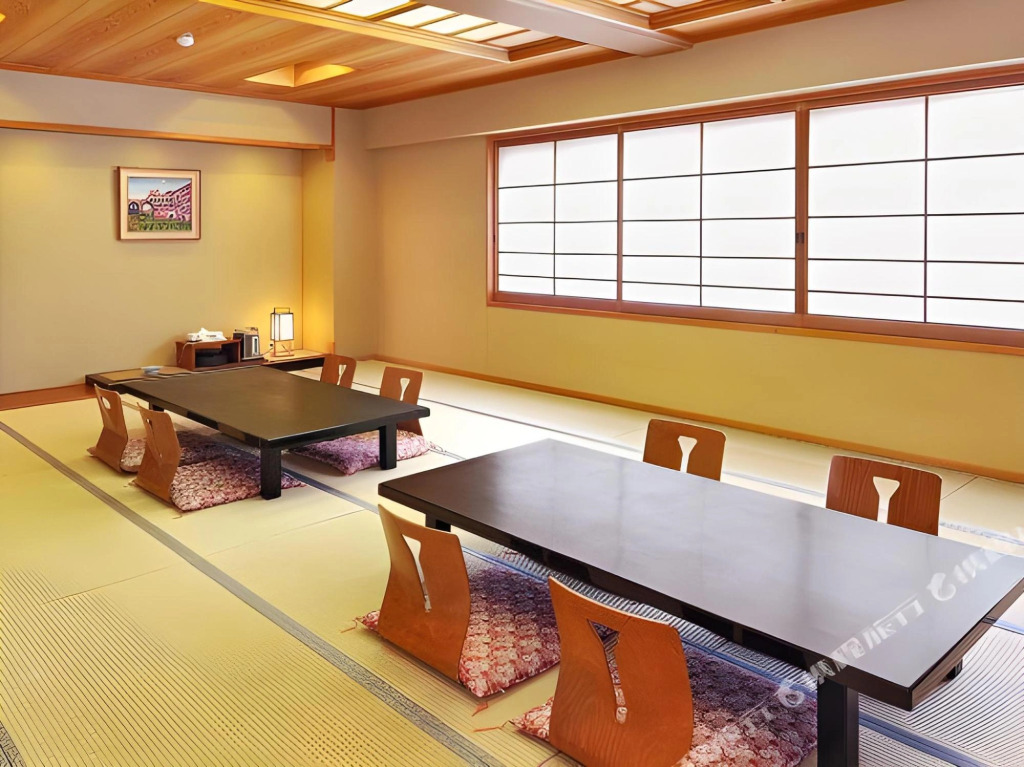 Aso Plaza Hotel