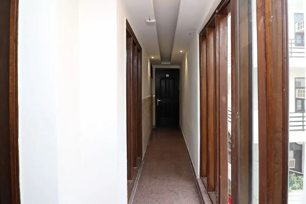 OYO 23542 Flagship Hotel Shyam