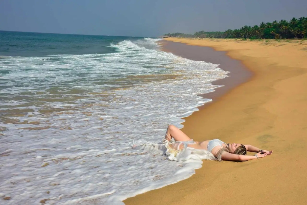 Beach and Lake Ayurvedic Resort, Kovalam