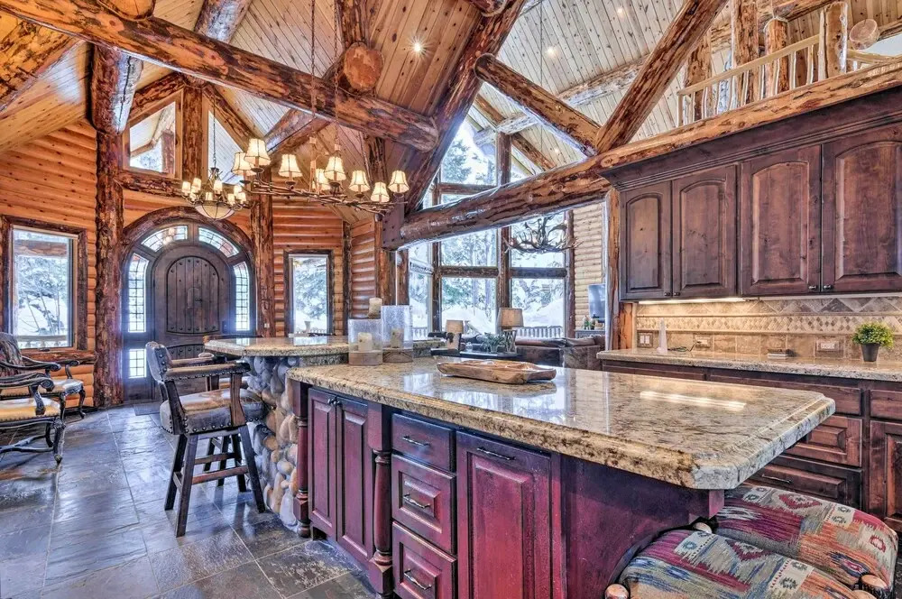Delightful Duck Creek Village Cabin w/ Deck