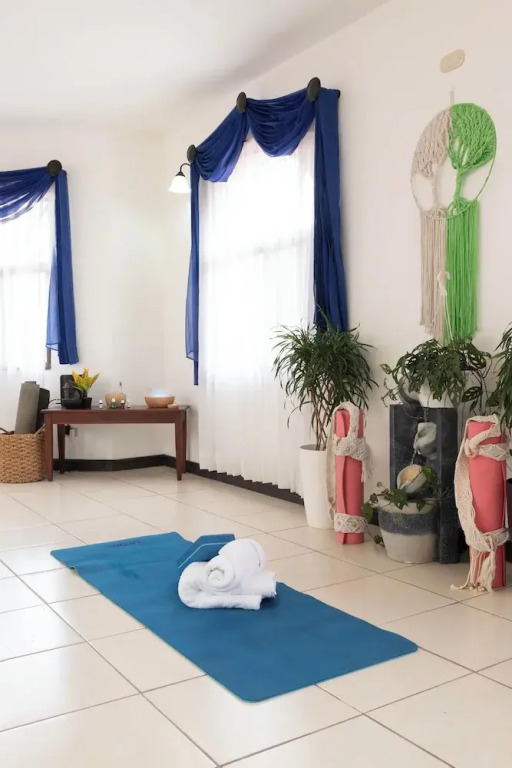 Brisas del Aeropuerto Airport Breezes inn