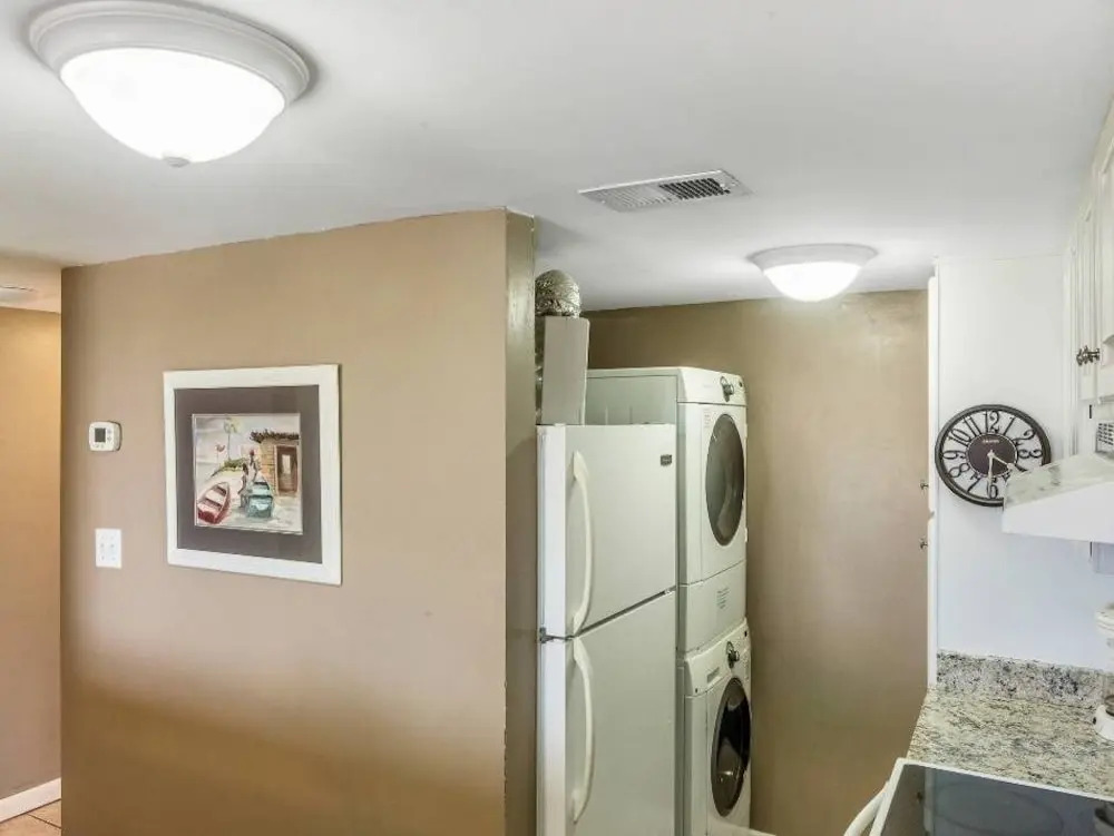 Sugar Beach 257 2 Bedroom Condo by Redawning