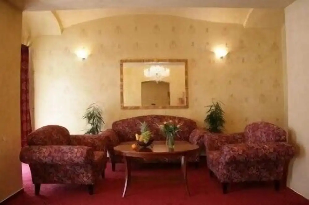 Hotel Rous