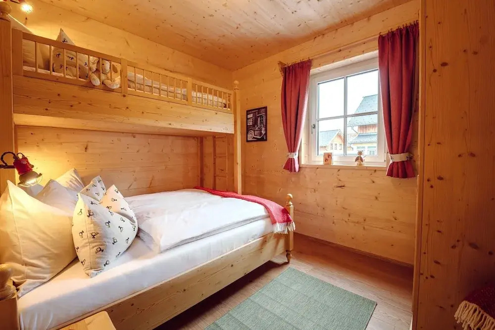 Nice Chalet by Zlaimlift