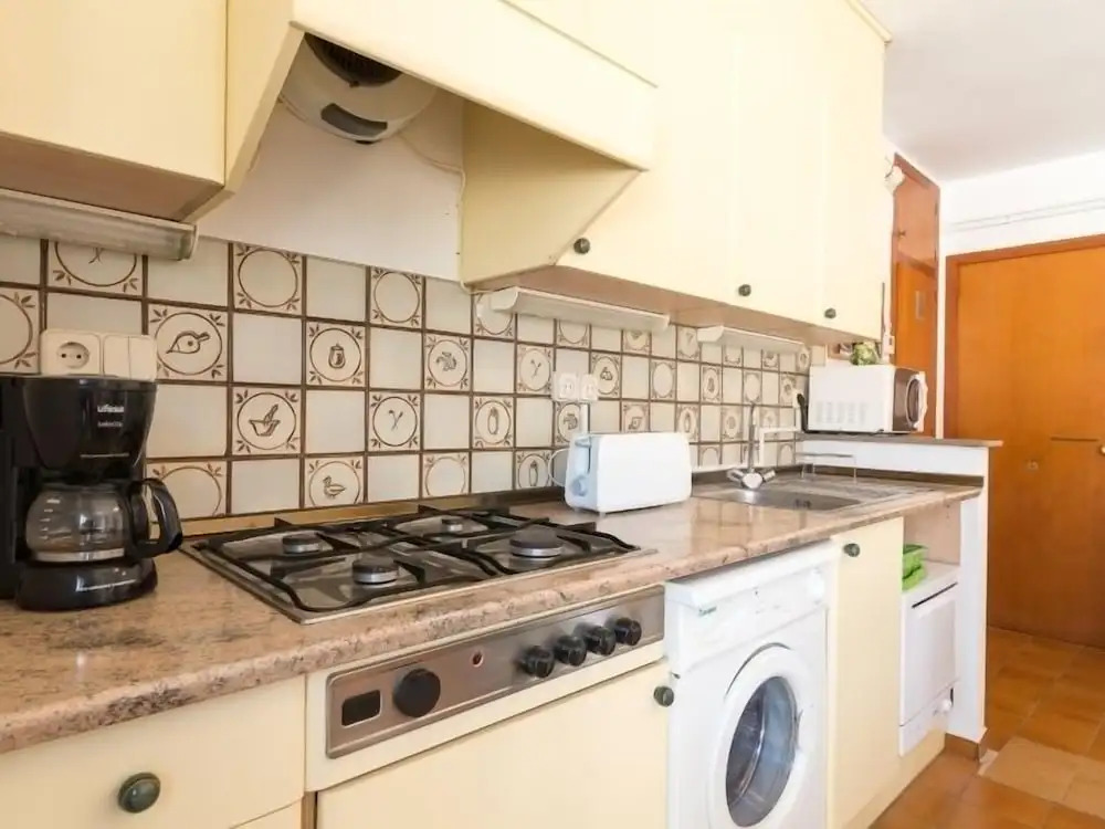 Family flat with parking near beach