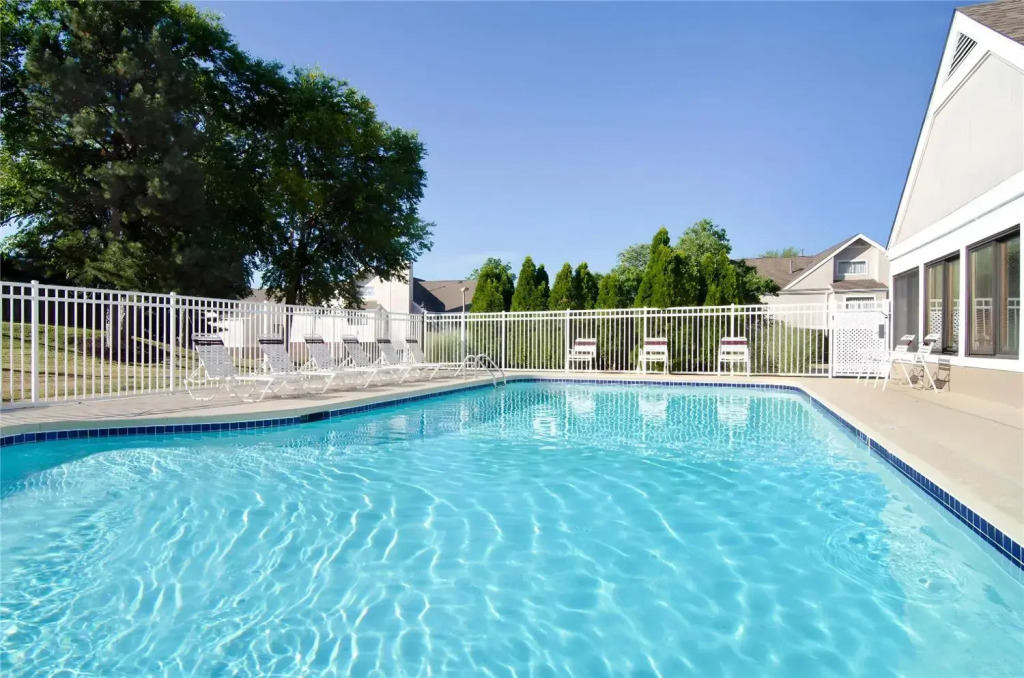 MainStay Suites St Louis - Galleria