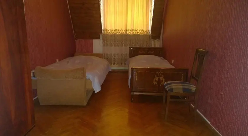 Guest House on Chavchavadze 8
