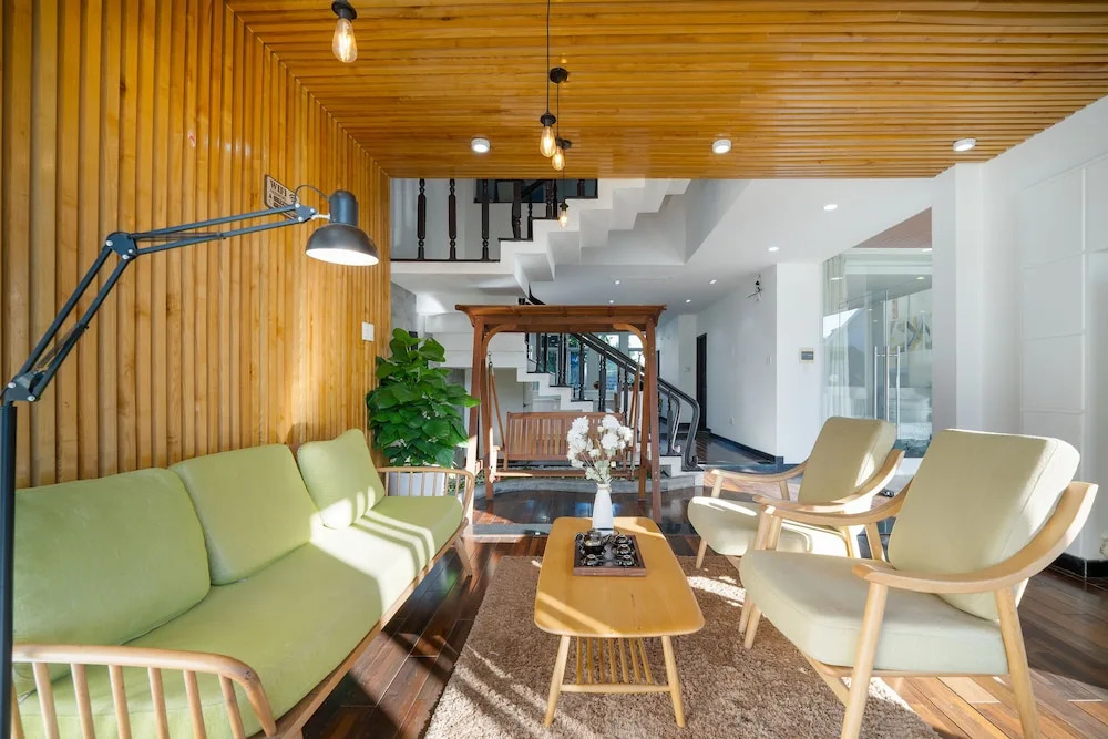 T P Pool Villa